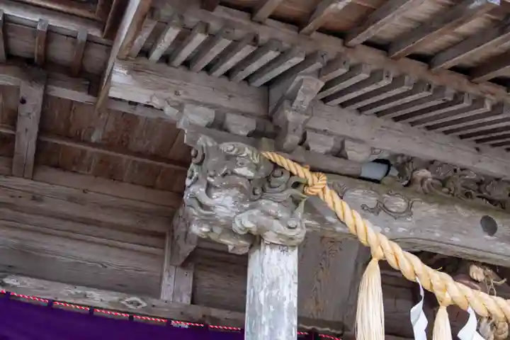 坪沼八幡神社の本殿・本堂