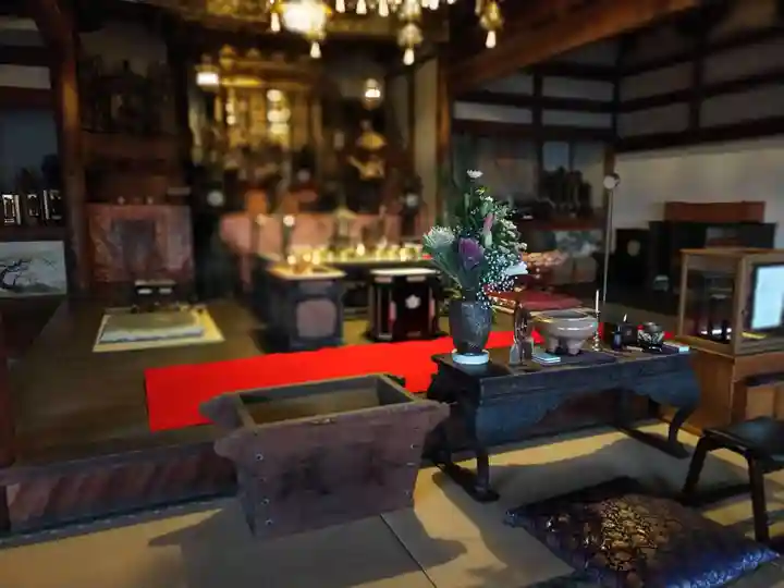 医王山福楽寺の本殿・本堂