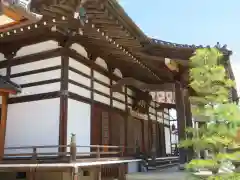 千用寺の本殿