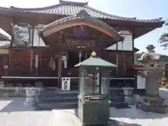 観音寺の本殿