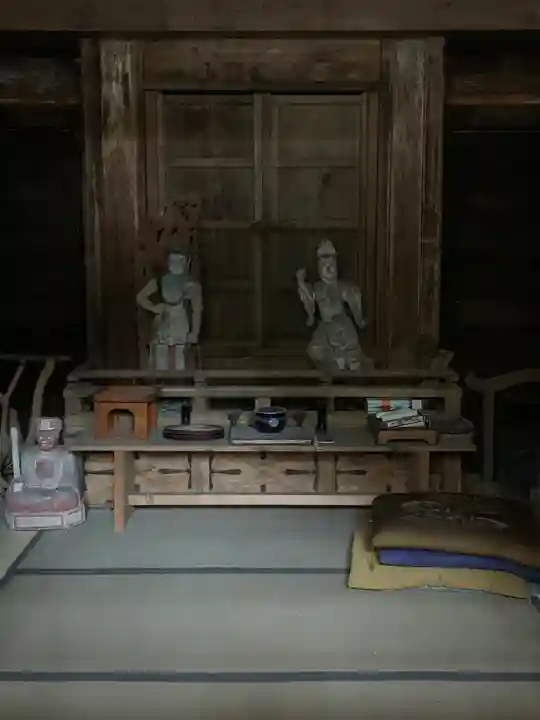 中ノ沢観音堂の本殿・本堂