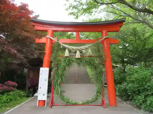 虻田神社の鳥居