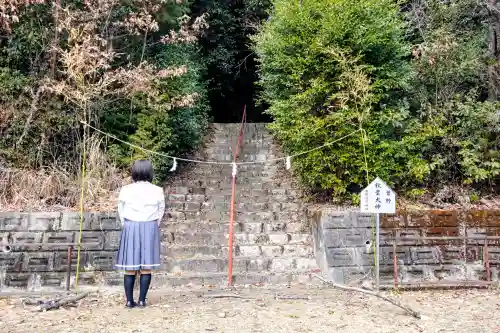 曽野稲荷神社の山門・神門