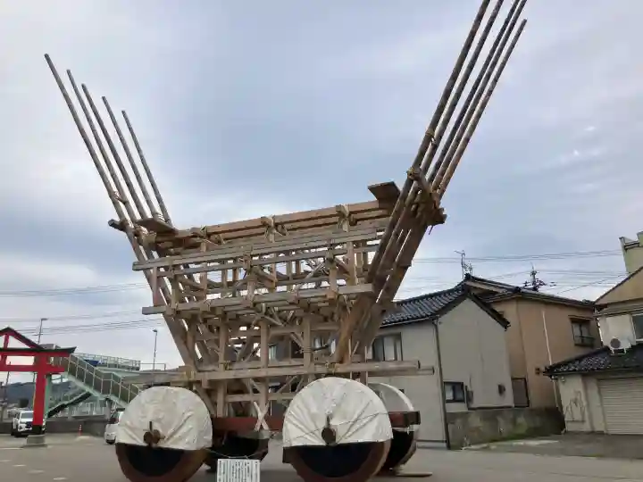 大地主神社の{uncategorized: "未分類", other: "その他", undefined: "問題あり", building: "その他建物", grave: "お墓", sacred_gate: "鳥居", guardian: "狛犬", statue: "像", buddha: "仏像", history: "歴史", nature: "自然", garden: "庭園", animal: "動物", pagoda: "塔", temizu: "手水舎", mountain_gate: "山門・神門", sanctuary: "本殿・本堂", subordinate: "末社・摂社", art: "芸術", scenery: "景色", jizo: "地蔵", ema: "絵馬", goshuin: "御朱印", omikuji: "おみくじ", items: "授与品その他", amulet: "お守り", goshuincho: "御朱印帳", eats: "食事", festival: "お祭り", votive_dance: "神楽", shichigosan: "七五三参", wedding: "結婚式", experience: "体験その他", initially: "初詣", around: "周辺", anti_infection: "感染症対策"}
