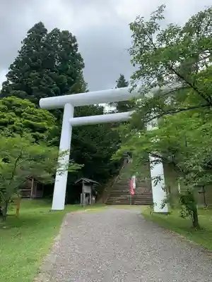 土津神社|こどもと出世の神さまの鳥居