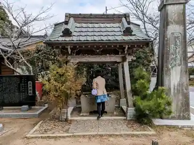 五所神社の手水舎