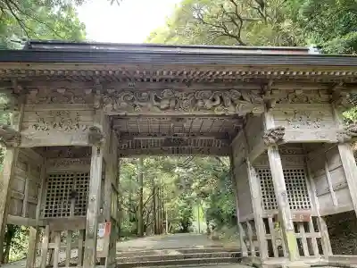 倭文神社の{uncategorized: "未分類", other: "その他", undefined: "問題あり", building: "その他建物", grave: "お墓", sacred_gate: "鳥居", guardian: "狛犬", statue: "像", buddha: "仏像", history: "歴史", nature: "自然", garden: "庭園", animal: "動物", pagoda: "塔", temizu: "手水舎", mountain_gate: "山門・神門", sanctuary: "本殿・本堂", subordinate: "末社・摂社", art: "芸術", scenery: "景色", jizo: "地蔵", ema: "絵馬", goshuin: "御朱印", omikuji: "おみくじ", items: "授与品その他", amulet: "お守り", goshuincho: "御朱印帳", eats: "食事", festival: "お祭り", votive_dance: "神楽", shichigosan: "七五三参", wedding: "結婚式", experience: "体験その他", initially: "初詣", around: "周辺", anti_infection: "感染症対策"}