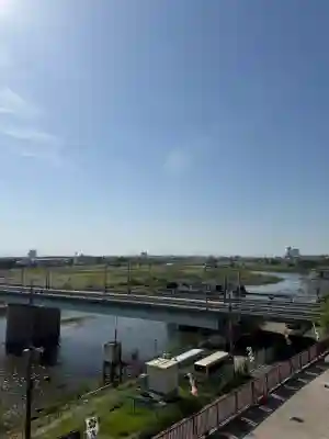 多摩川浅間神社の{uncategorized: "未分類", other: "その他", undefined: "問題あり", building: "その他建物", grave: "お墓", sacred_gate: "鳥居", guardian: "狛犬", statue: "像", buddha: "仏像", history: "歴史", nature: "自然", garden: "庭園", animal: "動物", pagoda: "塔", temizu: "手水舎", mountain_gate: "山門・神門", sanctuary: "本殿・本堂", subordinate: "末社・摂社", art: "芸術", scenery: "景色", jizo: "地蔵", ema: "絵馬", goshuin: "御朱印", omikuji: "おみくじ", items: "授与品その他", amulet: "お守り", goshuincho: "御朱印帳", eats: "食事", festival: "お祭り", votive_dance: "神楽", shichigosan: "七五三参", wedding: "結婚式", experience: "体験その他", initially: "初詣", around: "周辺", anti_infection: "感染症対策"}