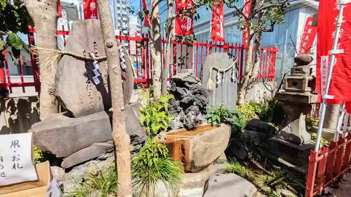 装束稲荷神社(王子稲荷神社境外摂社)の手水舎