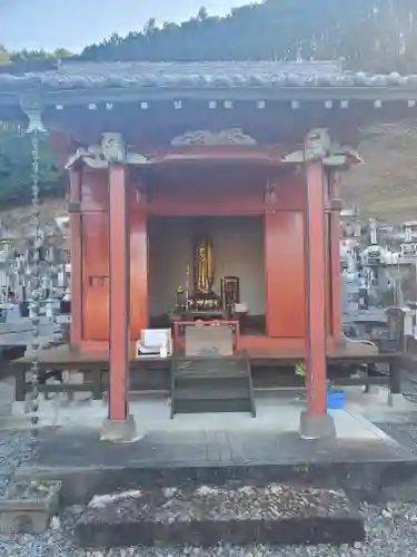 持宝院(手伝い地蔵)の仏像