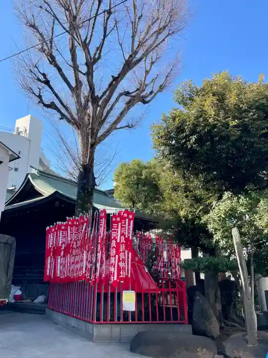 稲荷神社の{uncategorized: "未分類", other: "その他", undefined: "問題あり", building: "その他建物", grave: "お墓", sacred_gate: "鳥居", guardian: "狛犬", statue: "像", buddha: "仏像", history: "歴史", nature: "自然", garden: "庭園", animal: "動物", pagoda: "塔", temizu: "手水舎", mountain_gate: "山門・神門", sanctuary: "本殿・本堂", subordinate: "末社・摂社", art: "芸術", scenery: "景色", jizo: "地蔵", ema: "絵馬", goshuin: "御朱印", omikuji: "おみくじ", items: "授与品その他", amulet: "お守り", goshuincho: "御朱印帳", eats: "食事", festival: "お祭り", votive_dance: "神楽", shichigosan: "七五三参", wedding: "結婚式", experience: "体験その他", initially: "初詣", around: "周辺", anti_infection: "感染症対策"}