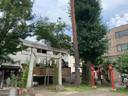 久富稲荷神社の鳥居