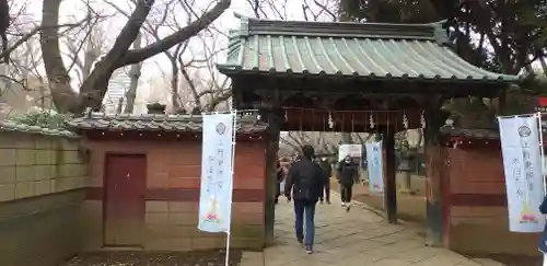 上野東照宮の山門