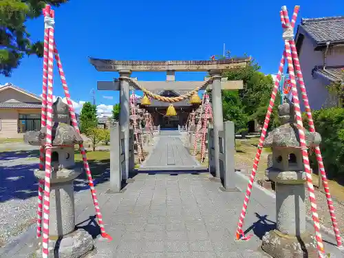 若一神社の鳥居