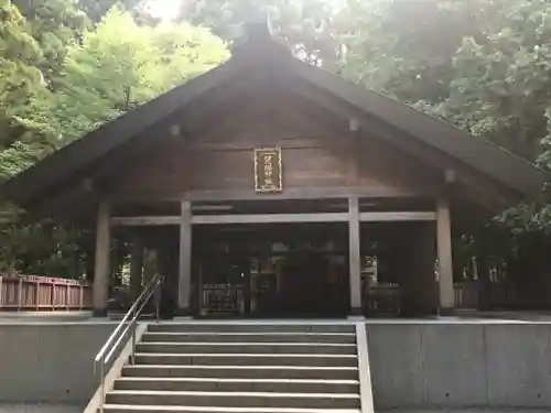 開拓神社の本殿