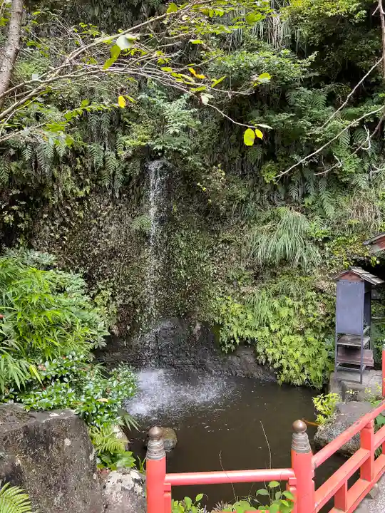 銭洗弁財天宇賀福神社(神奈川県)