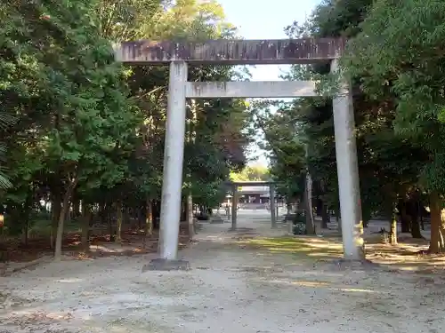 神明社・小河天神社合殿の鳥居