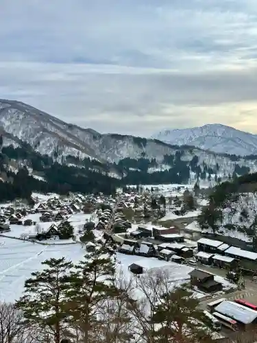 白川八幡神社の{uncategorized: "未分類", other: "その他", undefined: "問題あり", building: "その他建物", grave: "お墓", sacred_gate: "鳥居", guardian: "狛犬", statue: "像", buddha: "仏像", history: "歴史", nature: "自然", garden: "庭園", animal: "動物", pagoda: "塔", temizu: "手水舎", mountain_gate: "山門・神門", sanctuary: "本殿・本堂", subordinate: "末社・摂社", art: "芸術", scenery: "景色", jizo: "地蔵", ema: "絵馬", goshuin: "御朱印", omikuji: "おみくじ", items: "授与品その他", amulet: "お守り", goshuincho: "御朱印帳", eats: "食事", festival: "お祭り", votive_dance: "神楽", shichigosan: "七五三参", wedding: "結婚式", experience: "体験その他", initially: "初詣", around: "周辺", anti_infection: "感染症対策"}