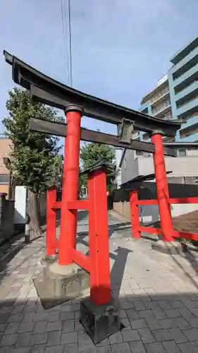 鳩ヶ谷氷川神社の鳥居