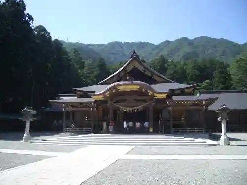 彌彦神社の本殿