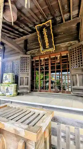 埴生神社の本殿・本堂