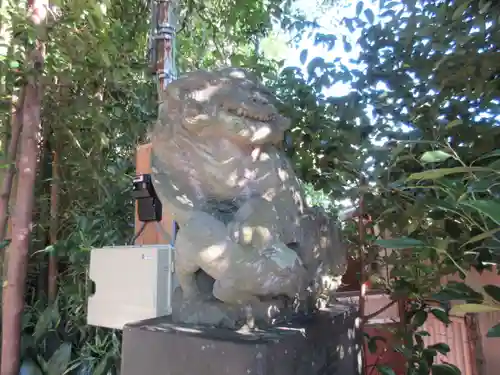 大稲荷神社の狛犬