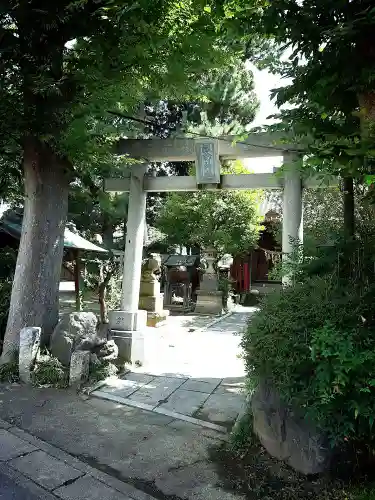 高津諏訪神社の鳥居