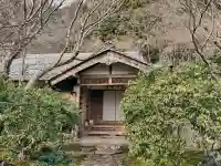 桂徳院の{uncategorized: "未分類", other: "その他", undefined: "問題あり", building: "その他建物", grave: "お墓", sacred_gate: "鳥居", guardian: "狛犬", statue: "像", buddha: "仏像", history: "歴史", nature: "自然", garden: "庭園", animal: "動物", pagoda: "塔", temizu: "手水舎", mountain_gate: "山門・神門", sanctuary: "本殿・本堂", subordinate: "末社・摂社", art: "芸術", scenery: "景色", jizo: "地蔵", ema: "絵馬", goshuin: "御朱印", omikuji: "おみくじ", items: "授与品その他", amulet: "お守り", goshuincho: "御朱印帳", eats: "食事", festival: "お祭り", votive_dance: "神楽", shichigosan: "七五三参", wedding: "結婚式", experience: "体験その他", initially: "初詣", around: "周辺", anti_infection: "感染症対策"}