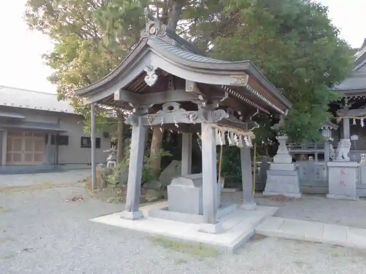 岡崎神社の手水舎