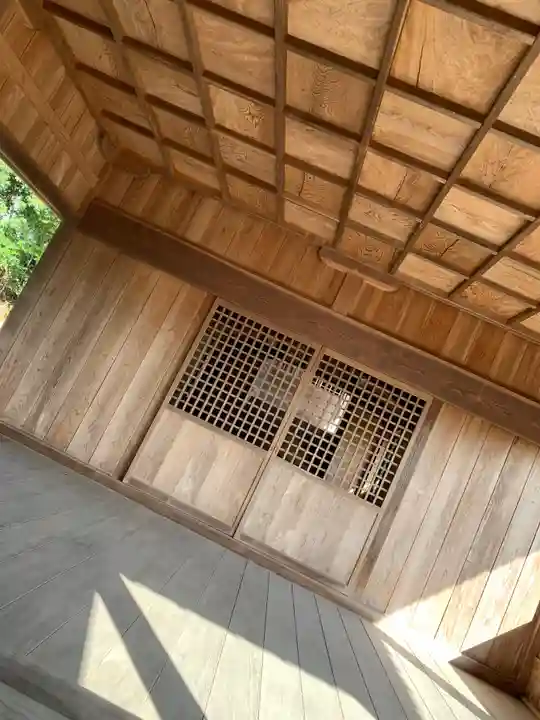 明神社の本殿・本堂