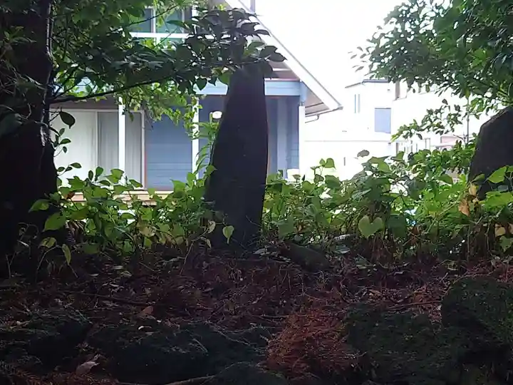 三軒地稲荷神社のその他建物