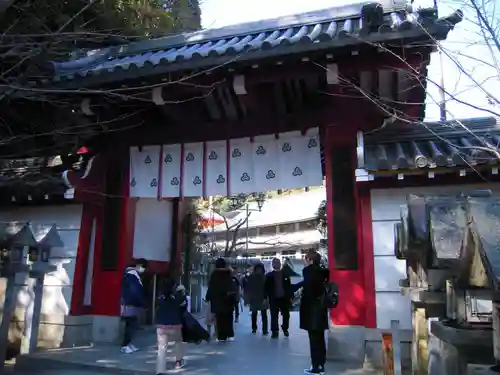 朝護孫子寺の山門