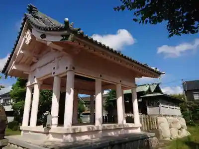 白山社の本殿・本堂