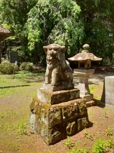 斗藏寺の狛犬