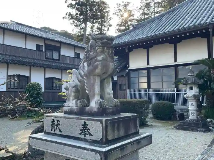 浄眼寺の{uncategorized: "未分類", other: "その他", undefined: "問題あり", building: "その他建物", grave: "お墓", sacred_gate: "鳥居", guardian: "狛犬", statue: "像", buddha: "仏像", history: "歴史", nature: "自然", garden: "庭園", animal: "動物", pagoda: "塔", temizu: "手水舎", mountain_gate: "山門・神門", sanctuary: "本殿・本堂", subordinate: "末社・摂社", art: "芸術", scenery: "景色", jizo: "地蔵", ema: "絵馬", goshuin: "御朱印", omikuji: "おみくじ", items: "授与品その他", amulet: "お守り", goshuincho: "御朱印帳", eats: "食事", festival: "お祭り", votive_dance: "神楽", shichigosan: "七五三参", wedding: "結婚式", experience: "体験その他", initially: "初詣", around: "周辺", anti_infection: "感染症対策"}