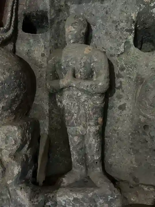 犬飼石仏(大分県)