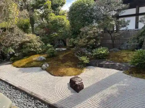 大心院の{uncategorized: "未分類", other: "その他", undefined: "問題あり", building: "その他建物", grave: "お墓", sacred_gate: "鳥居", guardian: "狛犬", statue: "像", buddha: "仏像", history: "歴史", nature: "自然", garden: "庭園", animal: "動物", pagoda: "塔", temizu: "手水舎", mountain_gate: "山門・神門", sanctuary: "本殿・本堂", subordinate: "末社・摂社", art: "芸術", scenery: "景色", jizo: "地蔵", ema: "絵馬", goshuin: "御朱印", omikuji: "おみくじ", items: "授与品その他", amulet: "お守り", goshuincho: "御朱印帳", eats: "食事", festival: "お祭り", votive_dance: "神楽", shichigosan: "七五三参", wedding: "結婚式", experience: "体験その他", initially: "初詣", around: "周辺", anti_infection: "感染症対策"}