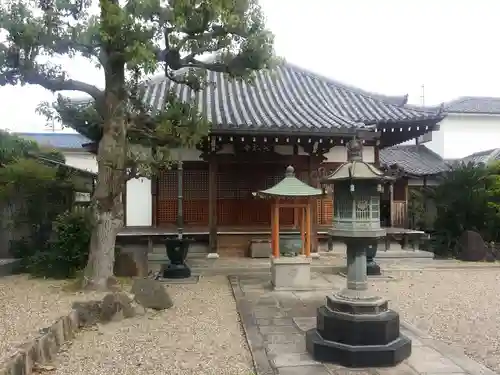 西琳寺の本殿・本堂