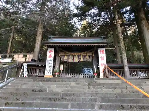 諏訪大社の山門・神門