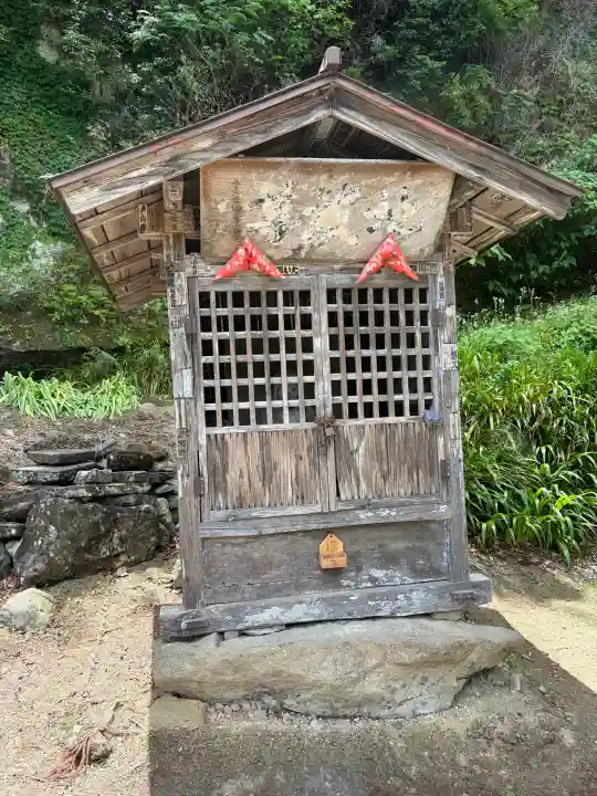 久昌寺の{uncategorized: "未分類", other: "その他", undefined: "問題あり", building: "その他建物", grave: "お墓", sacred_gate: "鳥居", guardian: "狛犬", statue: "像", buddha: "仏像", history: "歴史", nature: "自然", garden: "庭園", animal: "動物", pagoda: "塔", temizu: "手水舎", mountain_gate: "山門・神門", sanctuary: "本殿・本堂", subordinate: "末社・摂社", art: "芸術", scenery: "景色", jizo: "地蔵", ema: "絵馬", goshuin: "御朱印", omikuji: "おみくじ", items: "授与品その他", amulet: "お守り", goshuincho: "御朱印帳", eats: "食事", festival: "お祭り", votive_dance: "神楽", shichigosan: "七五三参", wedding: "結婚式", experience: "体験その他", initially: "初詣", around: "周辺", anti_infection: "感染症対策"}