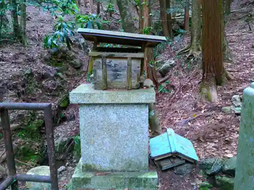 合格神社の末社