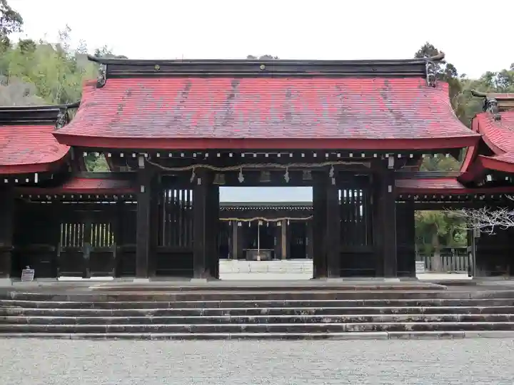 阿波神社の山門・神門