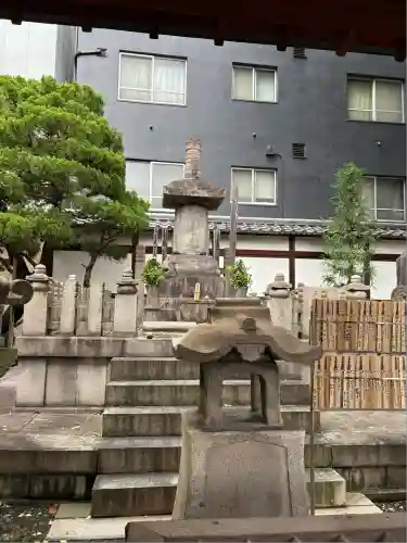 本能寺のお墓