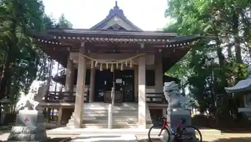 八幡神社の本殿・本堂