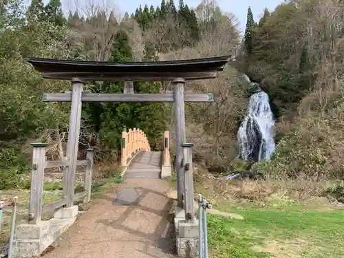 七滝神社の鳥居