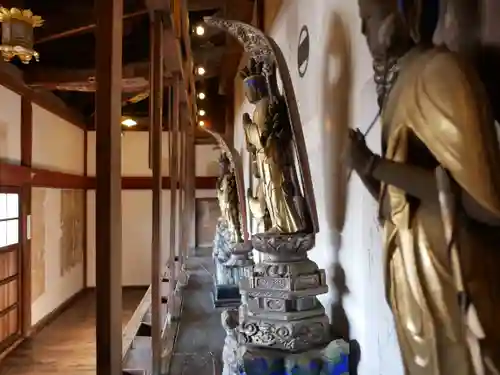 曹源寺の仏像