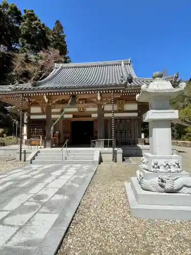 瀧安寺の本殿・本堂