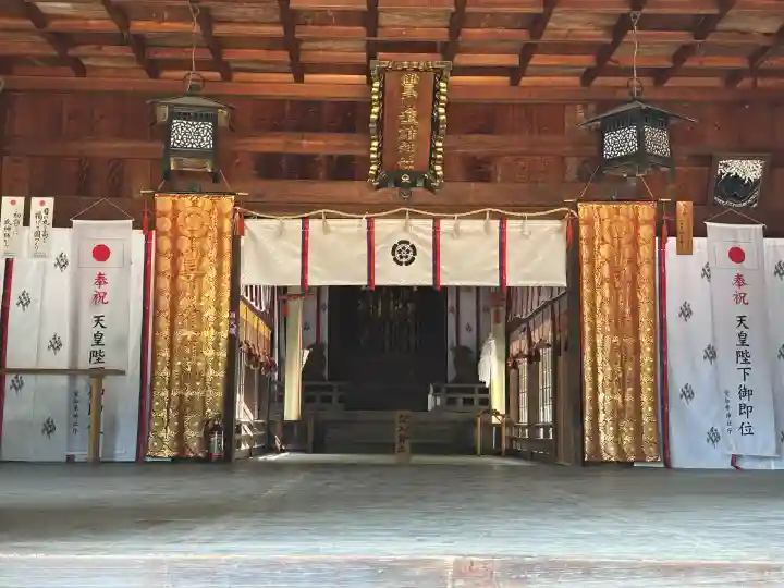 豊川進雄神社の本殿・本堂