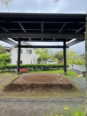 山中諏訪神社(山梨県)