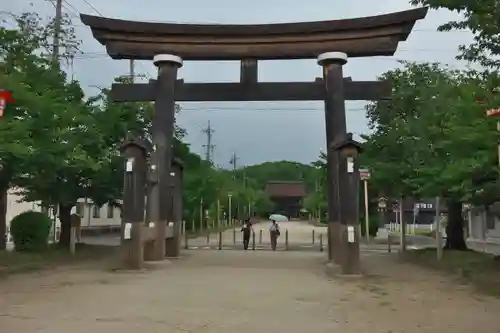 尾張大國霊神社（国府宮）の鳥居